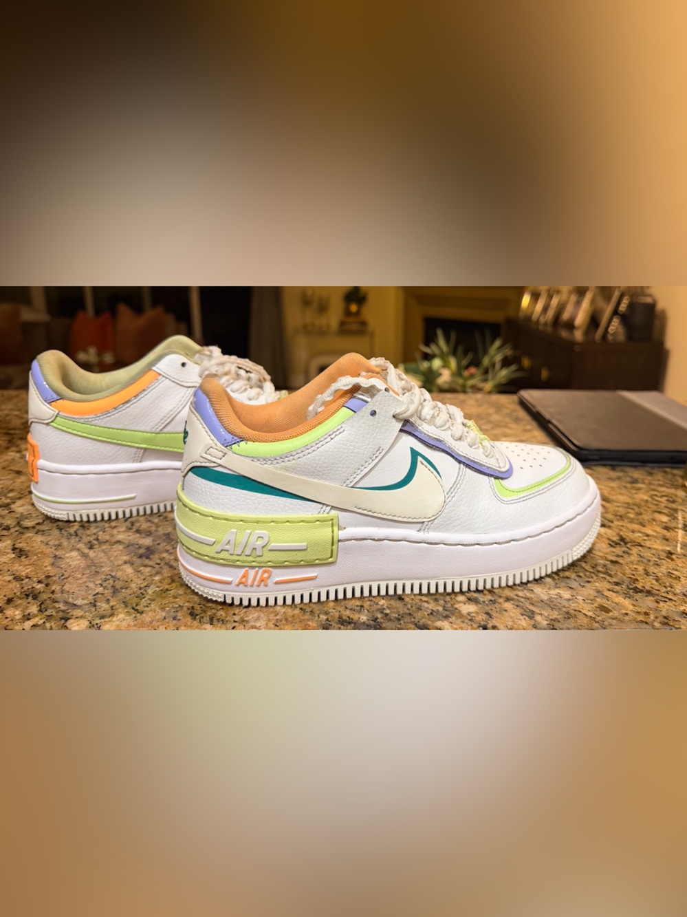 Nike Air Force 1 Shadow 'White - Green 
Woman’s size 8
Worn a handful of times.